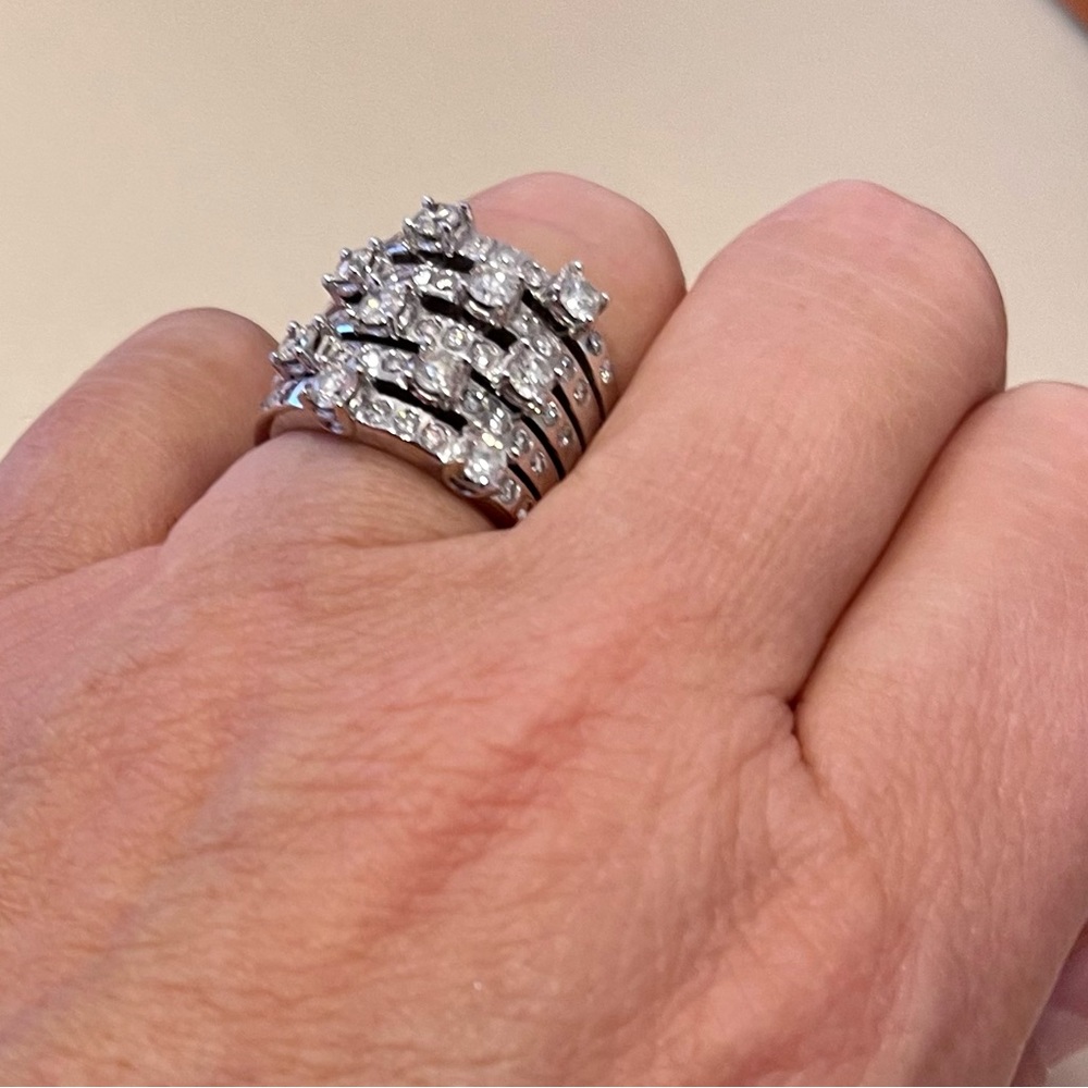 Designer Heirloom Quality 1.5 TCW of full cut diamonds copyrighted© ring 14K WG - Picture 3 of 17